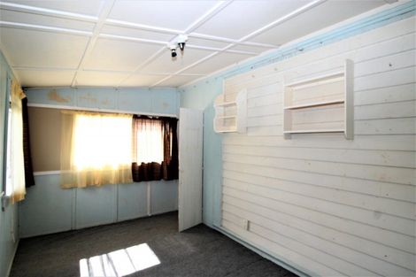 Photo of property in 35 Fox Street, Woodville, 4920