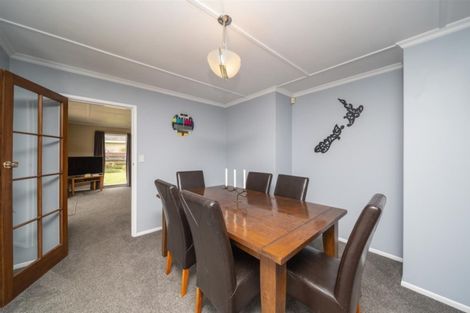 Photo of property in 11 Matai Place, Hawera, 4610
