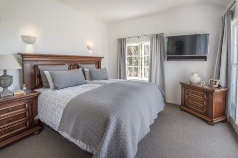 Photo of property in 1 Macky Avenue, Devonport, Auckland, 0624