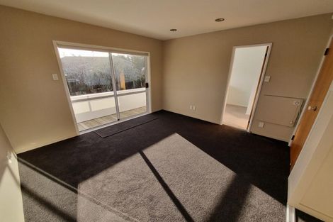 Photo of property in 23 Elsted Place, Goodwood Heights, Auckland, 2105