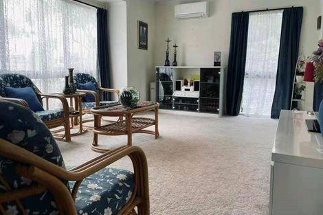 Photo of property in 50 Sunderlands Road, Half Moon Bay, Auckland, 2012