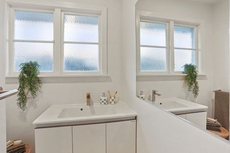 Photo of property in 38 Vardon Crescent, Shirley, Christchurch, 8061