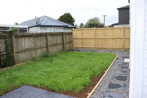 Photo of property in 8c Bunnythorpe Road, Papakura, 2110