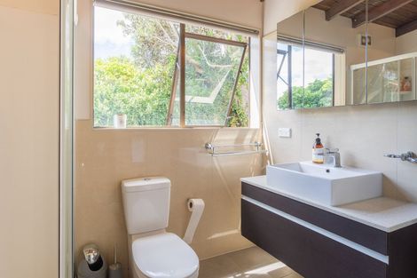 Photo of property in 12 Alexander Road, Raumati Beach, Paraparaumu, 5032