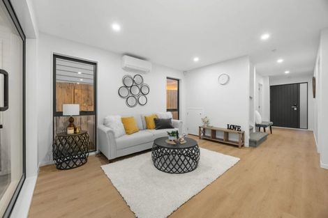 Photo of property in 1b Mamuku Drive, Massey, Auckland, 0614