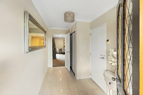 Photo of property in 10 Fuchsia Place, Halswell, Christchurch, 8025