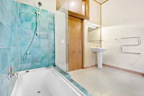 Photo of property in 12 Kukupa Road, Sunnyvale, Auckland, 0612