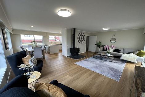 Photo of property in 209 Forrest Hill Road, Forrest Hill, Auckland, 0620