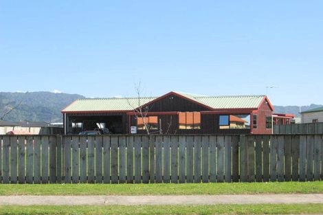 Photo of property in 43 Cholmondeley Crescent, Whitianga, 3510