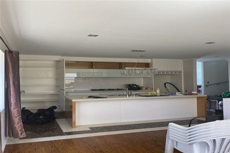 Photo of property in 21d Stamford Crescent, Flat Bush, Auckland, 2019