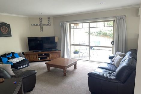 Photo of property in 86 Nielsen Gardens, Rototuna, Hamilton, 3210