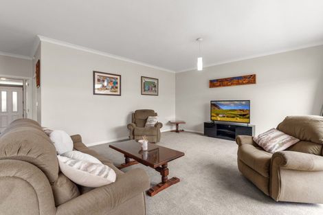 Photo of property in 1 Tarn Close, Pyes Pa, Tauranga, 3112