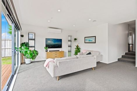 Photo of property in 23 Josh Road, Huapai, Kumeu, 0810