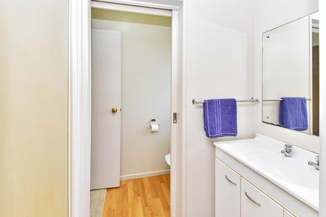 Photo of property in 518 Great South Road, Rosehill, Papakura, 2113