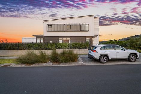 Photo of property in 14b Dida Park Drive, Kumeu, 0810