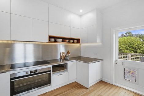 Photo of property in 6 Mollyhawk Place, Birkenhead, Auckland, 0626