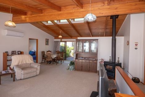 Photo of property in 23 Berghan Road, Coopers Beach, 0420