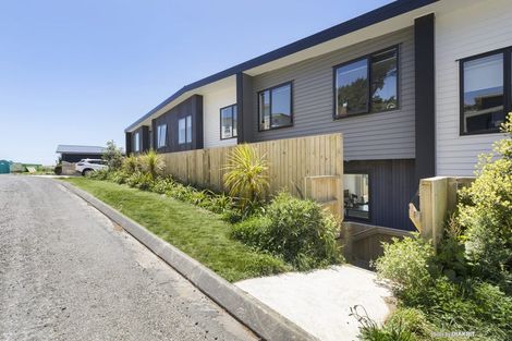 Photo of property in 14/62 Spenmoor Street, Newlands, Wellington, 6037