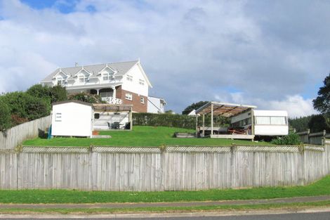 Photo of property in 200 Onemana Drive, Onemana, Whangamata, 3691