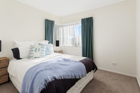 Photo of property in 17 Samwell Drive, Whitby, Porirua, 5024