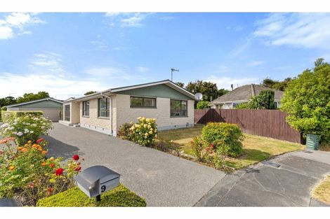 Photo of property in 9 Doyle Place, Avondale, Christchurch, 8061