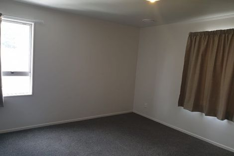 Photo of property in 6d Flock Grove, Fairfield, Lower Hutt, 5011