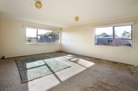 Photo of property in 5/38 Kirrie Avenue, Te Atatu South, Auckland, 0610