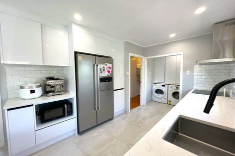 Photo of property in 1/86 Tirimoana Road, Te Atatu South, Auckland, 0602