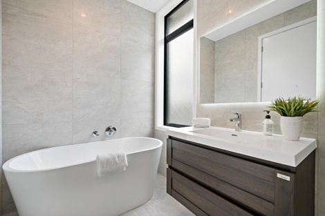 Photo of property in 14 Third Fairway Place, Albany, Auckland, 0632