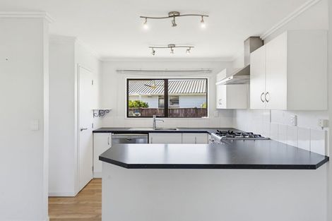 Photo of property in 22 Peter Hall Drive, Kelvin Grove, Palmerston North, 4414