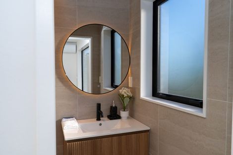 Photo of property in 18b Sunnyhill Crescent, Sunnyhills, Auckland, 2010