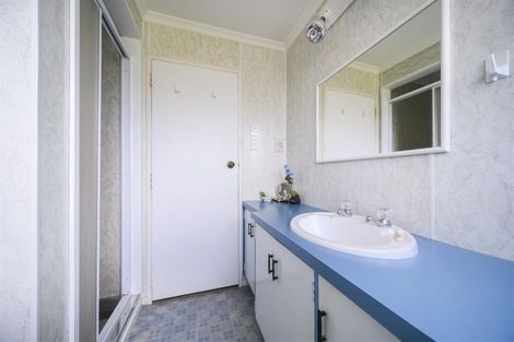 Photo of property in 4 Pain Street, Bulls, 4818