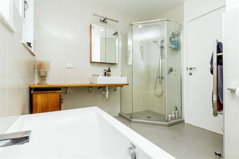 Photo of property in 2 Leander Road, Bayswater, Auckland, 0622