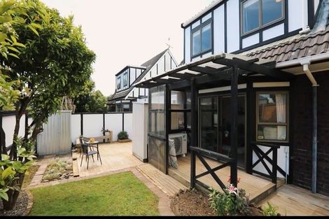 Photo of property in 1/24 Curacao Place, Half Moon Bay, Auckland, 2012