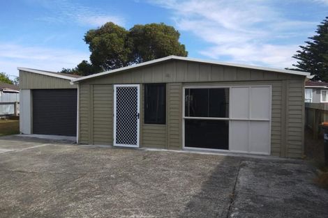 Photo of property in 19 Pembroke Street, Highbury, Palmerston North, 4412