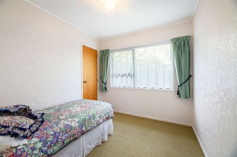 Photo of property in 1/246 Great North Road, Henderson, Auckland, 0612