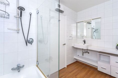 Photo of property in 68 Landsdowne Terrace, Cashmere, Christchurch, 8022