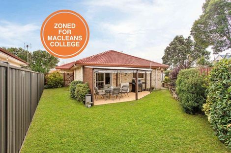 Photo of property in 11a Dianne Louise Drive, Half Moon Bay, Auckland, 2012