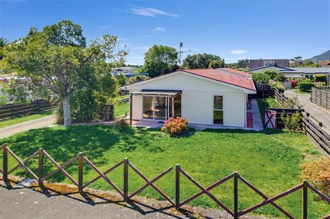 Photo of property in 34a Kanawa Street, Waikanae, 5036