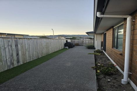 Photo of property in 10 Bridford Way, Paraparaumu, 5032