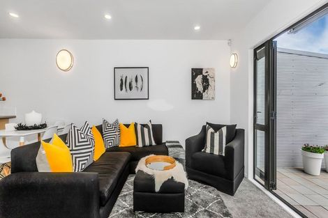 Photo of property in 8b Macaulay Street, Eden Terrace, Auckland, 1021