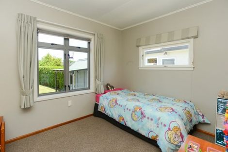 Photo of property in 4 Elizabeth Place, Clive, 4102