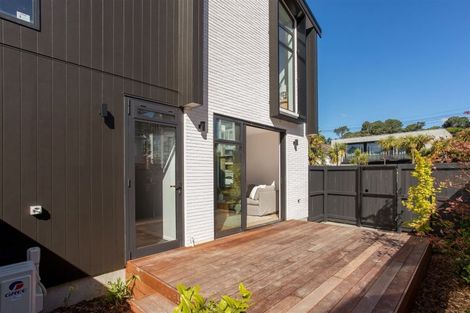 Photo of property in 2/57 Carlton Mill Road, Merivale, Christchurch, 8014