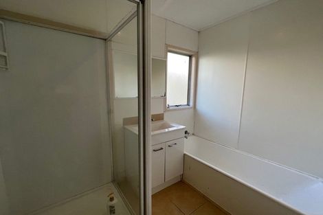 Photo of property in 476 Roscommon Road, Clendon Park, Auckland, 2103