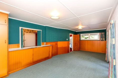 Photo of property in 35a Breakwater Road, Moturoa, New Plymouth, 4310