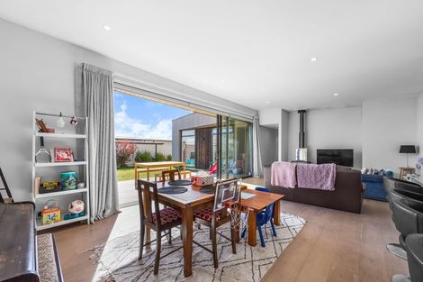 Photo of property in 18 Stackbrae Avenue, Wanaka, 9305