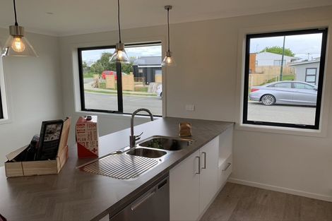 Photo of property in 2 Tarata Grove, Lansdowne, Masterton, 5810