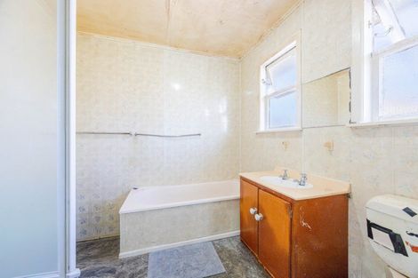 Photo of property in 11 Kelvin Road, Maraenui, Napier, 4110