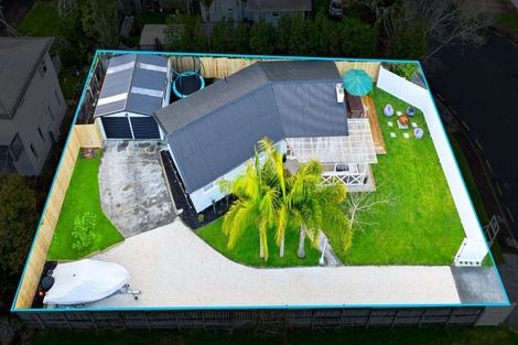 Photo of property in 60 Melba Street, Beach Haven, Auckland, 0626