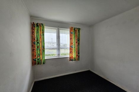 Photo of property in 46-48 Cheshire Street, Cannons Creek, Porirua, 5024